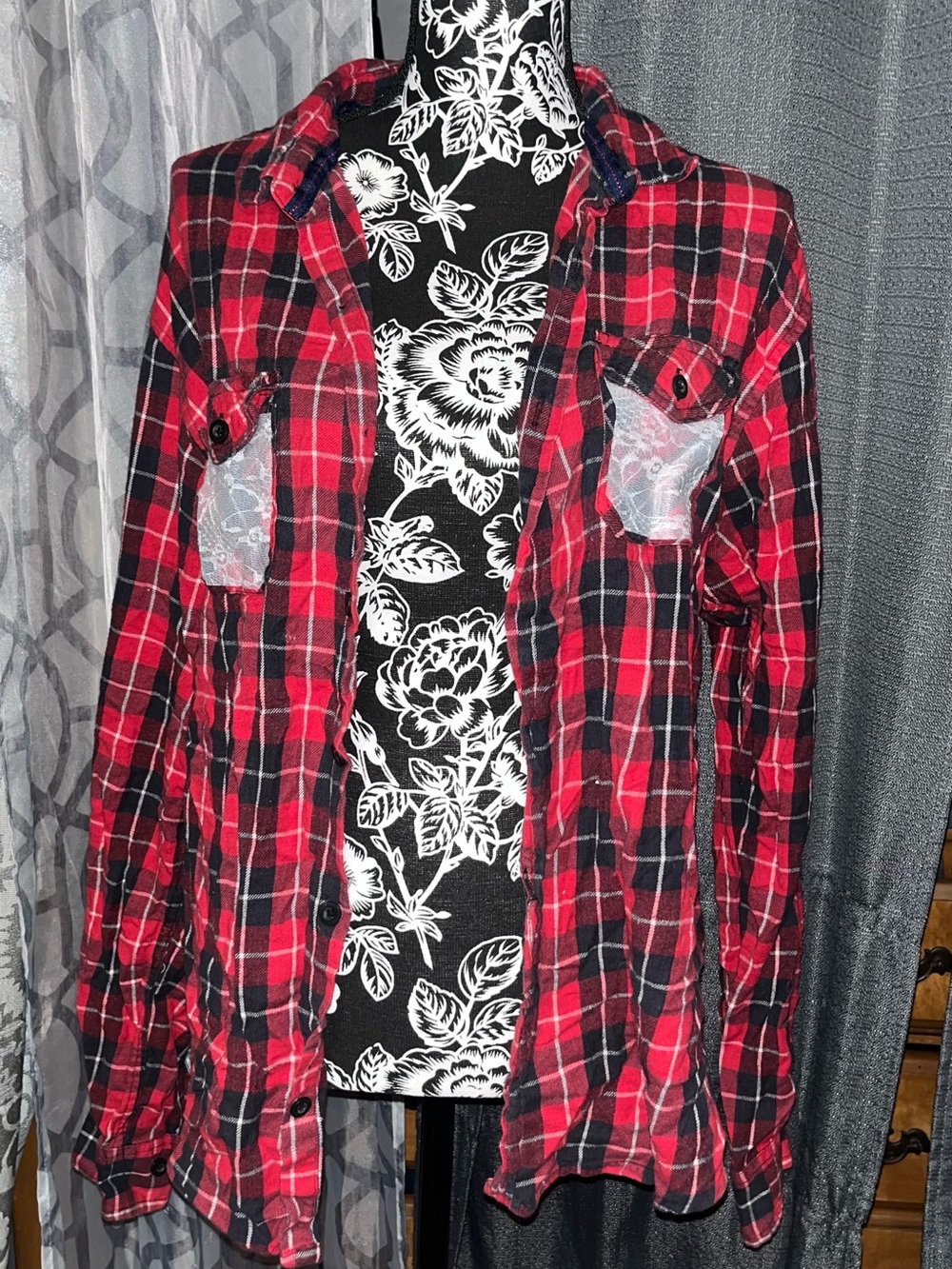 Genuine Red & Black Plaid Flannel Button-Up Shirt with white lace trim size xl
